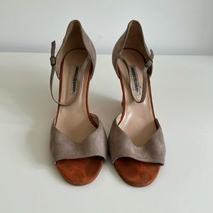 Manolo Blahnik Weldina two toned Suede wedge pump in a size 42